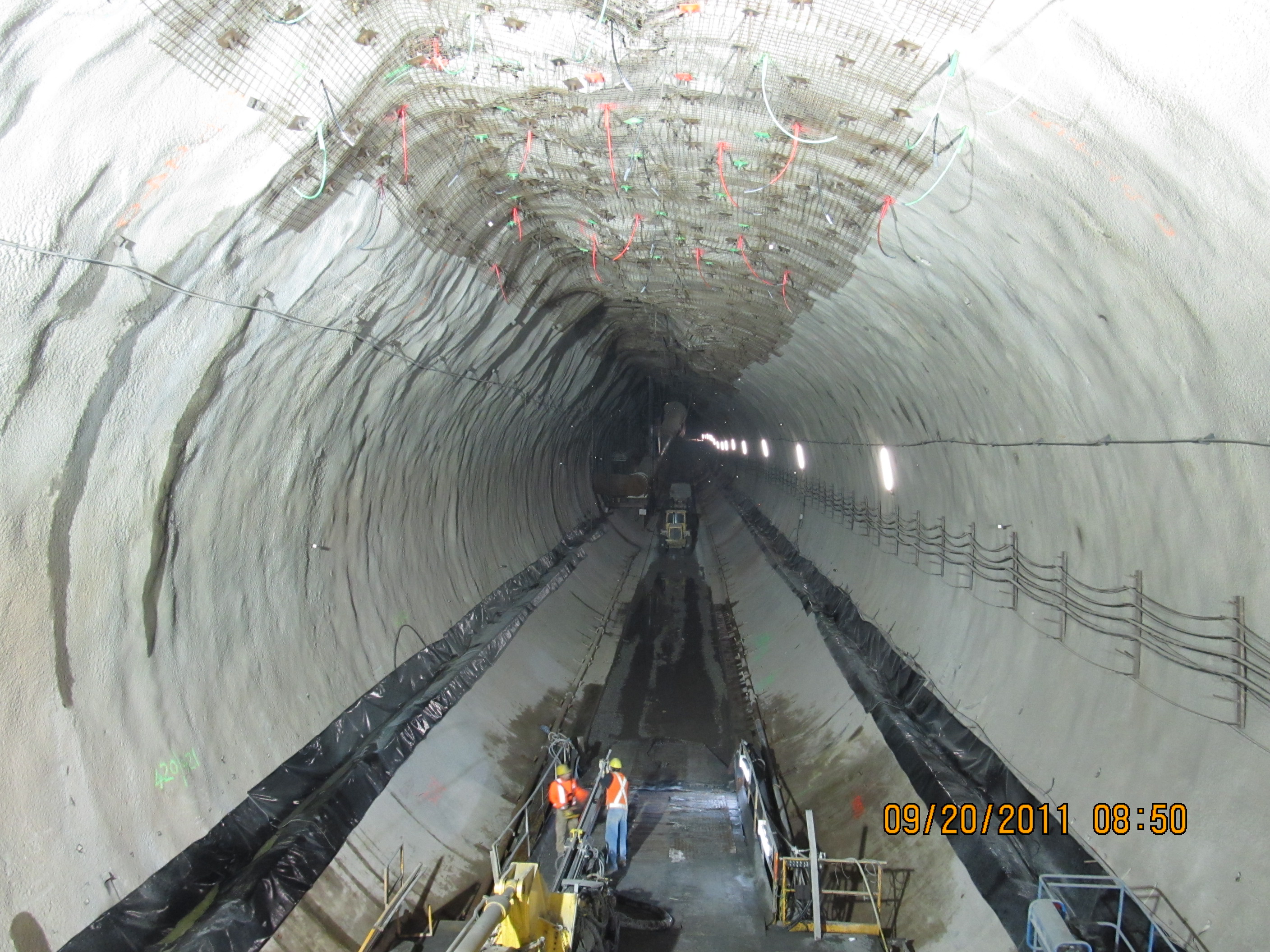 King Shotcrete Solutions > Resources & Publications > Case Histories > Niagara Tunnel, Niagara